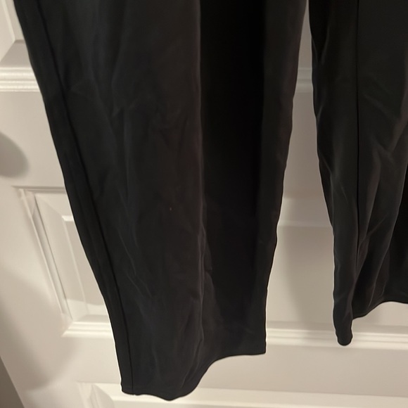 Fabletics black Blaine Harem pull on Pant II SZ M NWT workout pants comfortable - Picture 15 of 15